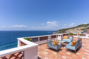 Villa Dafne Gulf Views Pool and Guest Services